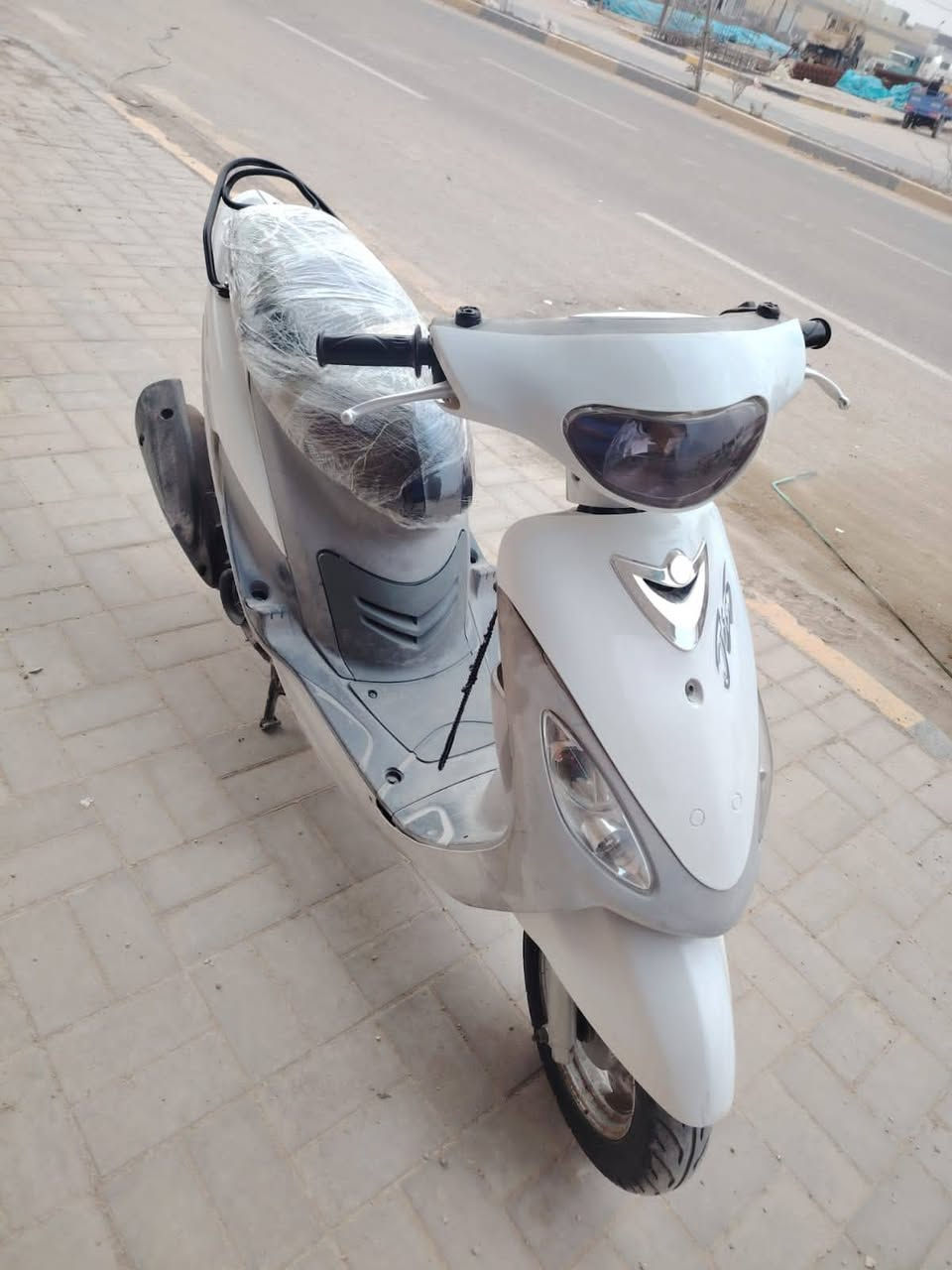 سلام عليكم ماكس منغولي نضافه مثل البصوره كفراتهه الاصليه موجوده مكفوله من كلشي نكره سلف كهربائيات كله شغال  مناقصه برغي السعر خاص او اتصال مكاني سماوه *********** واتساب
