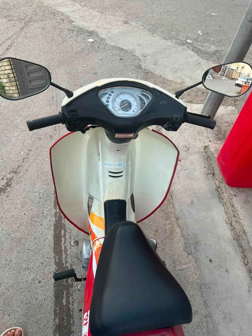 سرفيز للبيع ابلادي
مكينه ممفتوحه ابلاديه 
السعر 900 وبي مجال 
الرقم ***********
