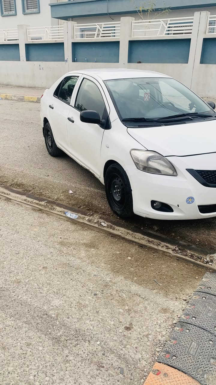 يارس للبيع موديل٢٠٠٧خليجي
السيارة ماعايزهه شي غير ملاضحة بسيطة
جاهزة مكينة  كير وحدادية بحالة ممتازة
حادث مابيها 
فقط بيها معجون تصفيه عل كد شبرين وبيه صبغ جاملغ وباب 
شرط التحويل
شاشه وسمعات وتحكم ستيرن وكشنات جلد 
سعره
٧٢بيه مجال لشراي ومراوس بتكسي هم يرهم
اتصال ***********
واتساب فقط ***********
