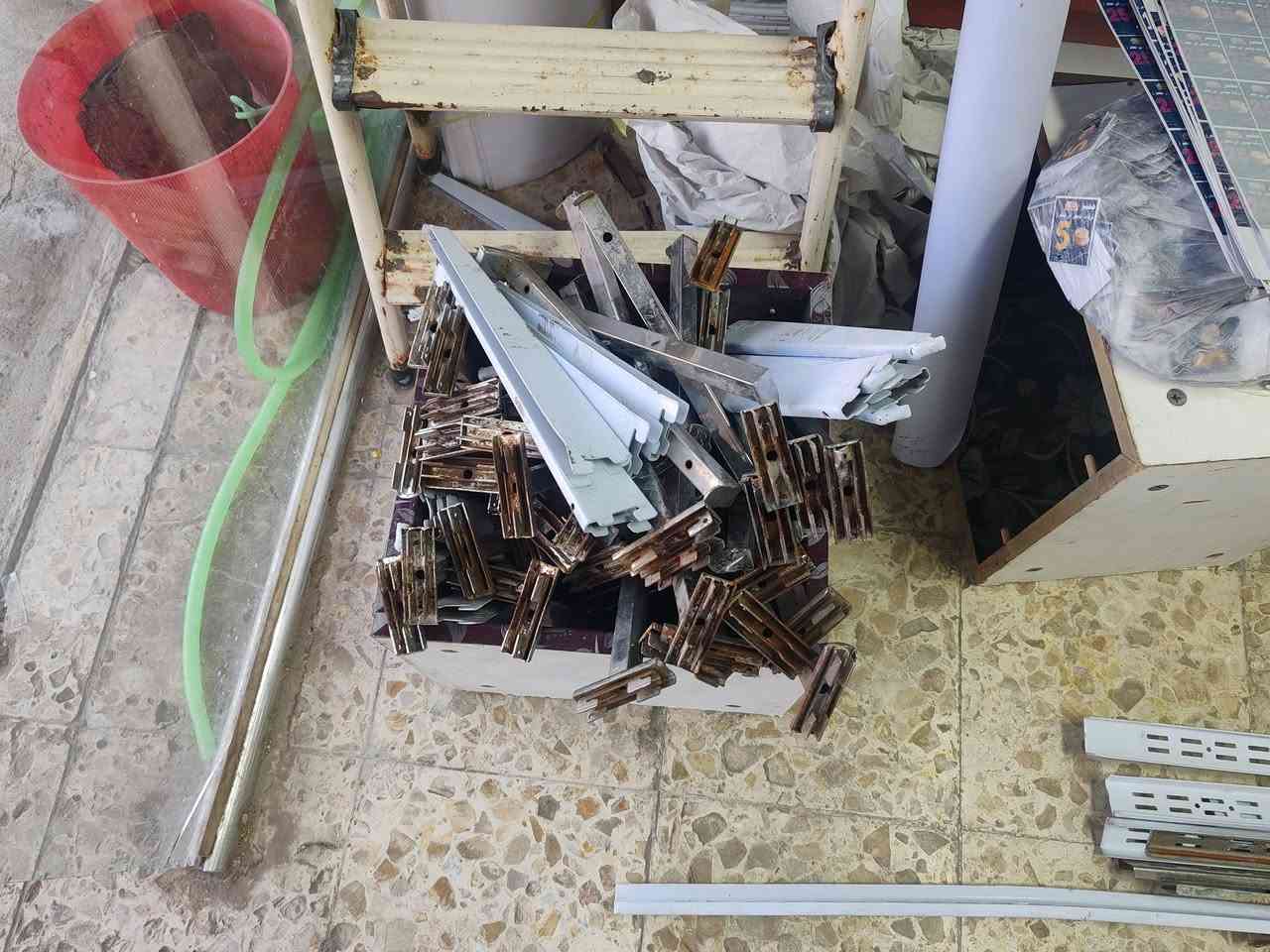 رفوف حديد للبيع
العنوان كربلاء حي العامل شارع المركز
للاستفسار التواصل على الواتساب ***********

