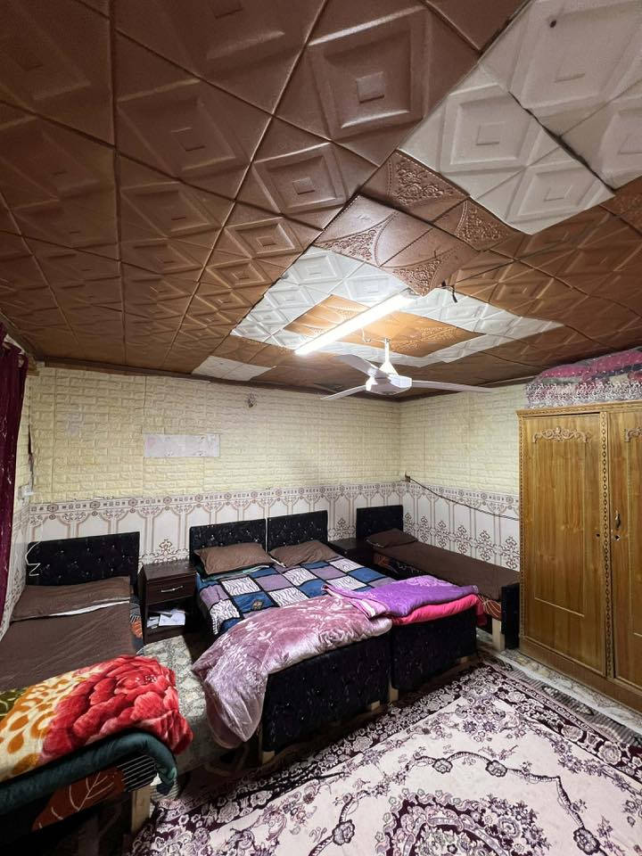 ب٦ ملايين فقط دار للرهن خلف مسجد الكوفة
المساحة ٨٥ متر غرفة وصالة واستقبال ومطبخ وساحة ومخزن فوك

‭٠٧٨٨ ٧٣٩ ٦٥١٣‬
