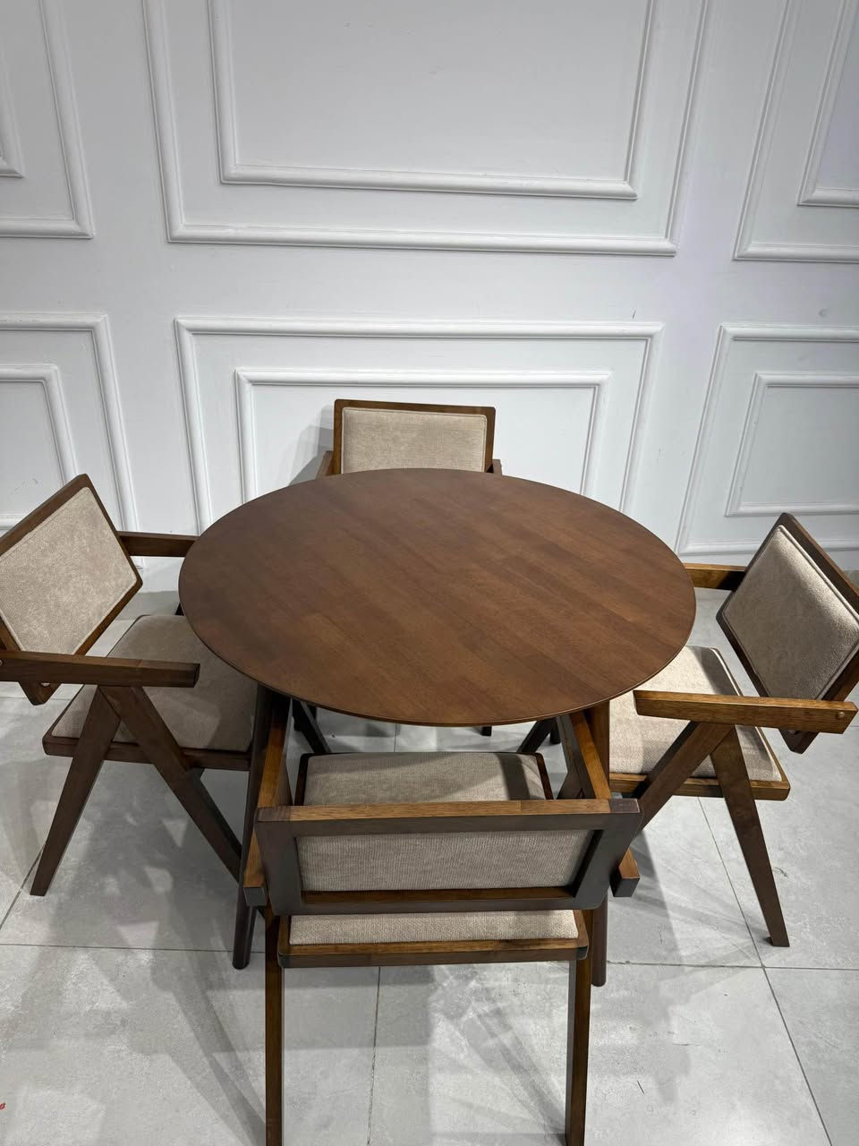 DINO
ميز طعام ماليزي ١٠٠ سم 
موجود لون اسود كريمي ابيض جوزي رساسي 
سعر جملة 85$
RAVENNA
كورسي طعام ماليزي سعر جملة 46$ 
سيت ميز طعام ١+٤ سعر جملة 297$ أربيل, العراق


**إذا كنت صاحب هذا الإعلان وتريد حذفه لأي سبب، رجاءا أرسل رسالة إلى الدعم الفني**