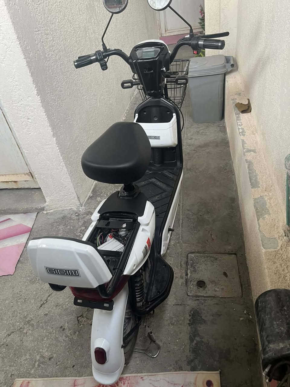 السلام عليكم دراجه شحن نضيفه جداا اريدها مراوس بدراجه


**إذا كنت صاحب هذا الإعلان وتريد حذفه لأي سبب، رجاءا أرسل رسالة إلى الدعم الفني**