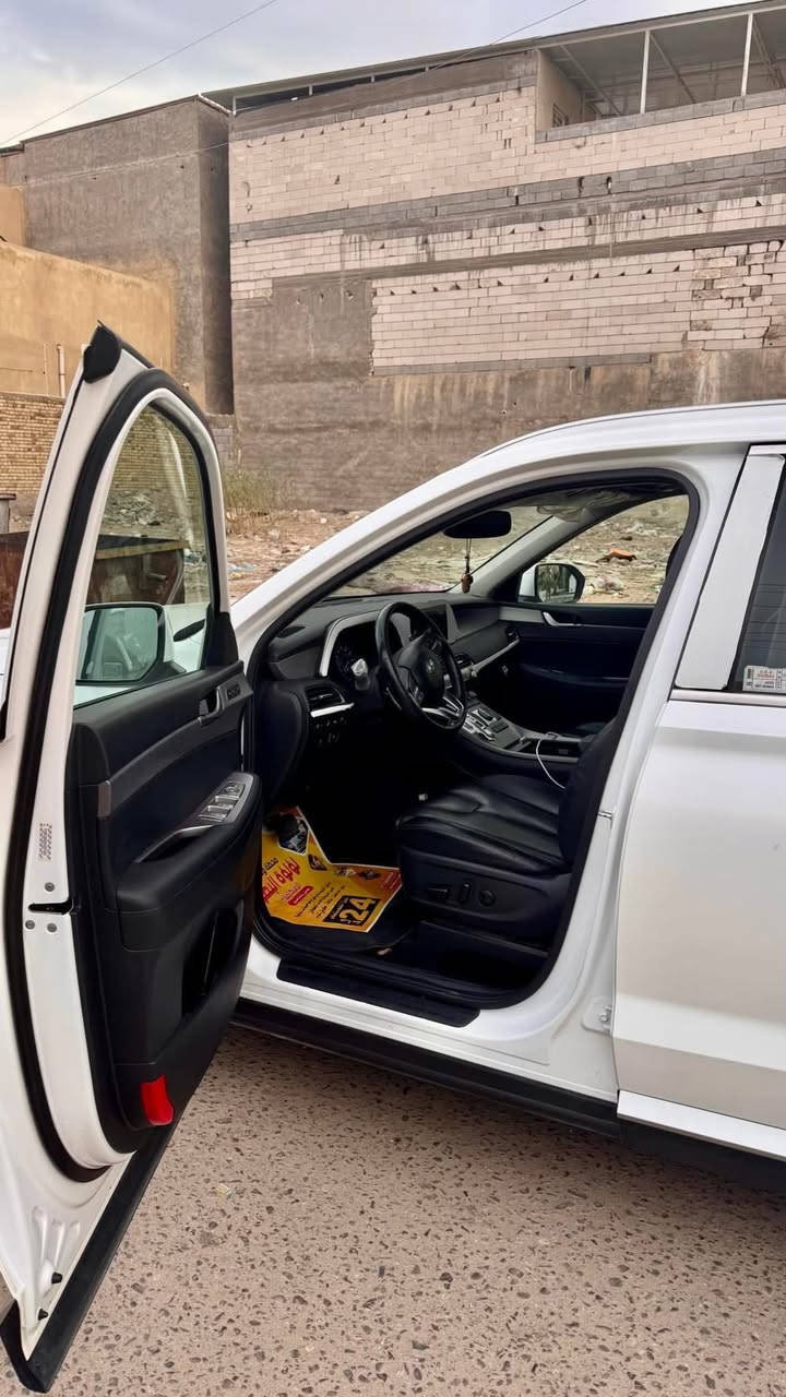 السلام وعليكم جمعة مباركة للجميع
للبيع هيونداي بالسيد Hyundai PALISADE 2021 وارد كوري 
فوووول مواصفات مزوعة السيارة رقم اربيل الجديد بأسم شركة فراس الحمداني تحويل او وكالة حاضر ممشى 50,000 الف سيارة جديدة بمعنى الكلمة كفاااالة عامة ما عدا الدعامية الامامية بيها طخة ومبدلة من كوريا وبالخير ع الياخذها السيارة سابقاً مضمومة وعندي صورها 
للاتصال *********** مكان السيارة البصرة
السعر 285
