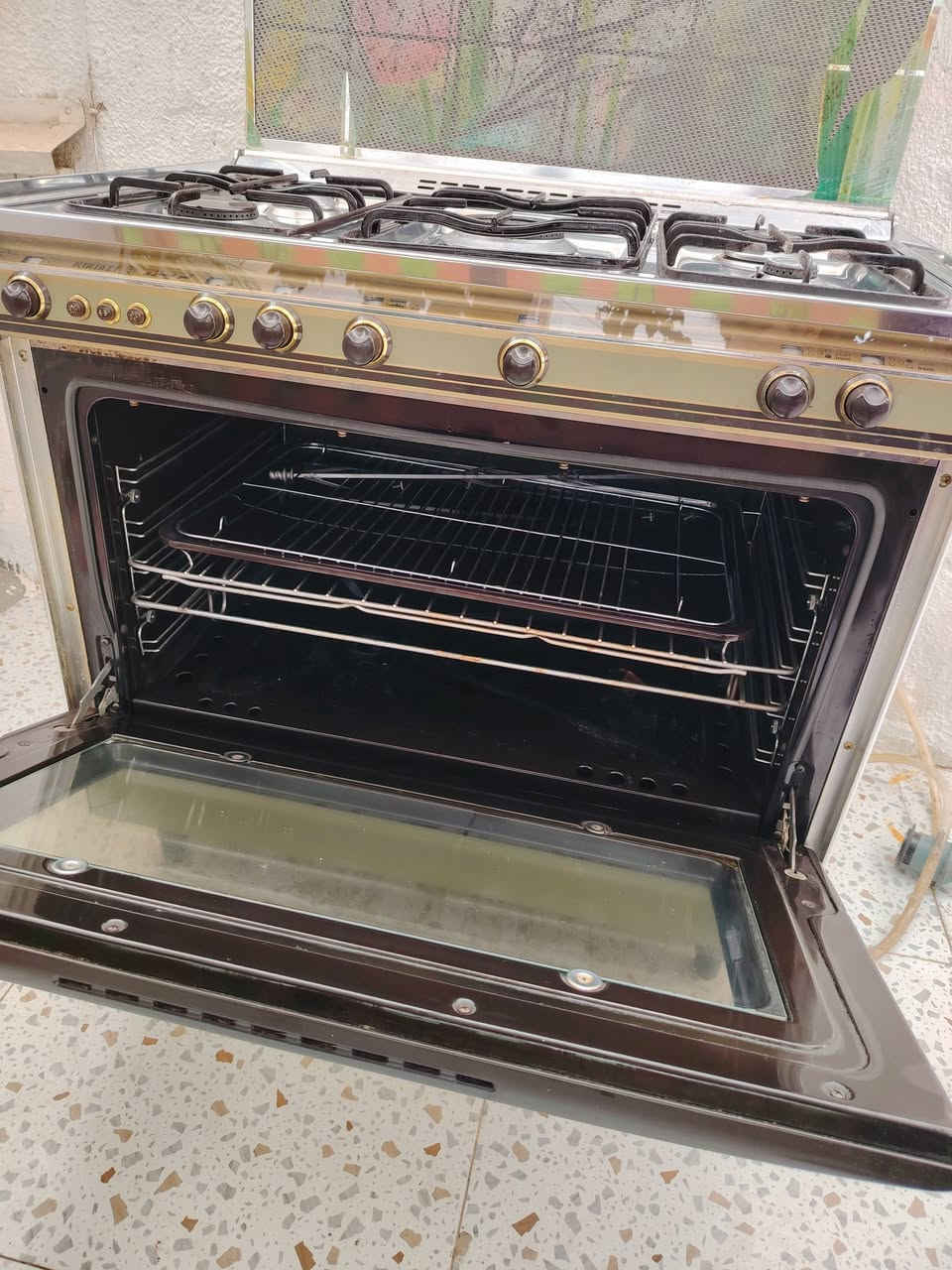 طباخ كريازي مصري السعر 400.

***********
