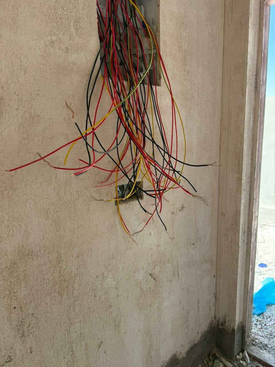 دار في مجمع الرضا السكني للبيع طريق نجف ابو صخير  عمودد ١٣٠   خلف الشارع العام  طابقين ٣ غرف نوم
 البناء طابوق السقف كونكريت مسلح الاساس كونكريت رفت 
#المساحه ٢٠٠ م نسبه الانجاز متقدمه
المبلغ الكلي ١٧٥ مليون
 مكتب المجره للعقار في الحيره والمناذره  للاتصال ***********
