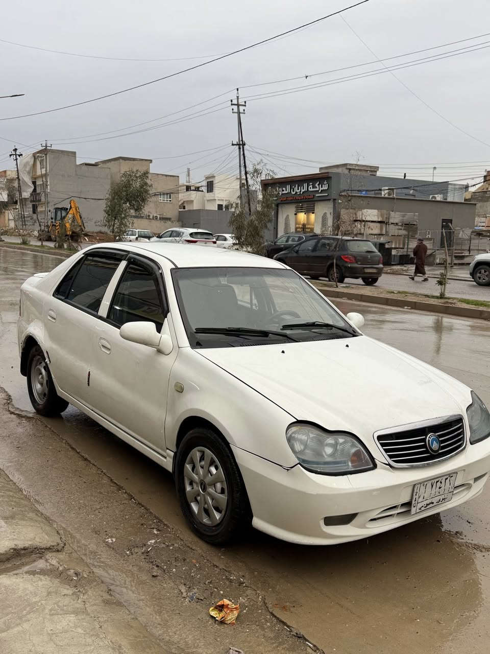 السلام عليكم سي كي 2013 للبيع 
محرك وكير شرط لستيك كور فقط 
رقم نينوى سنويه نهايه 2027
مصبوغه حزام جماليه فقط غرامات صفر
شرط وكاله والتحويل طخم امامي وخلفي جديد 
وايرمنيه شغاله تبريد وتدفئة شغاله كابون إلكتروني 
السعر 46 $وبيها مجال للطيبين رقم الهاتف ***********الاسيا *********** مكاني موصل حي العربي
