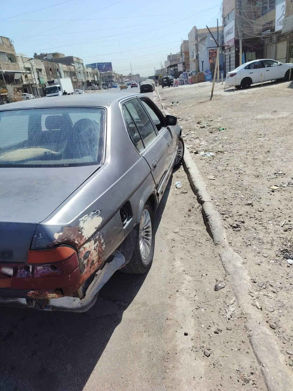سلام عليكم بيئم دبليو730 محرك 6سلندر رقم دياله سعر28وبيها مجال مكان بغداد حي العامل البياع***********
