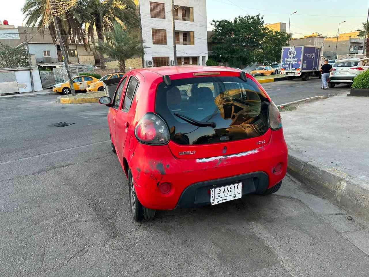 سلام عليكم جيلي موديل ٢٠١٢للبيع مكان لاعظميه راغبه خاتون *********** سياره تنباع نقد او اقساط وسعره كلش مناسب
