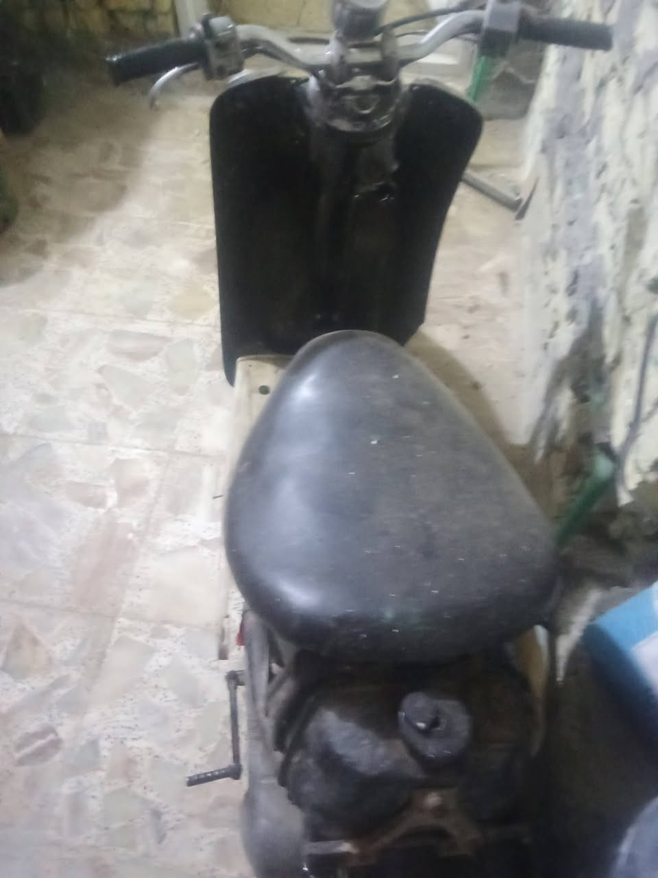 دراجه عبد الحليم  تشتغل بس تكطع نار ((كابريته جديده تجفيت جديد سعرها60 وبيها مجال واتساب ‏‪0777 879 9171‬‏
