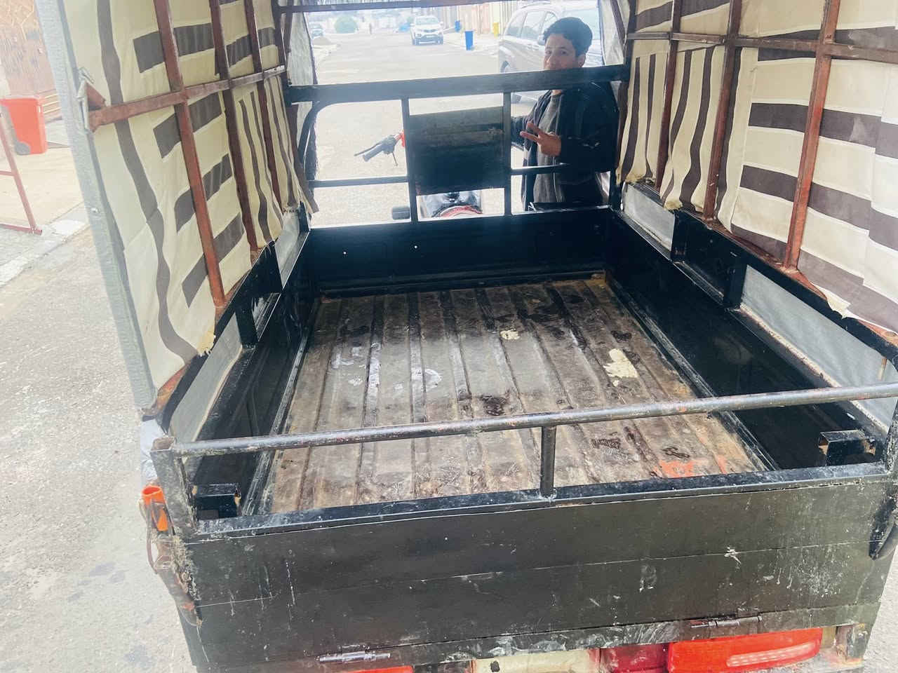 ستوته لبيع أم الطير كاتي   سليماني سعر ٨٠٠وبي مجال  
هذه رقمي ***********
