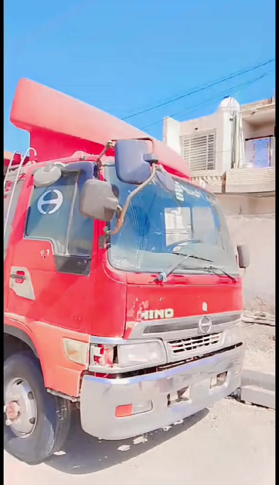 سلام عليكم هينو انكر للبيع 80 سوبر الطول سته وربع بلاد
العنوان ذي قار الشطره السعر 185 وبيه مجال 
سنويه لغايه 2031 رقم دولي الجديد 
السياره بيه قاصرين تريد مداور تريد وكاله 
رقم الهاتف *********** غير متواجد ع فيس
