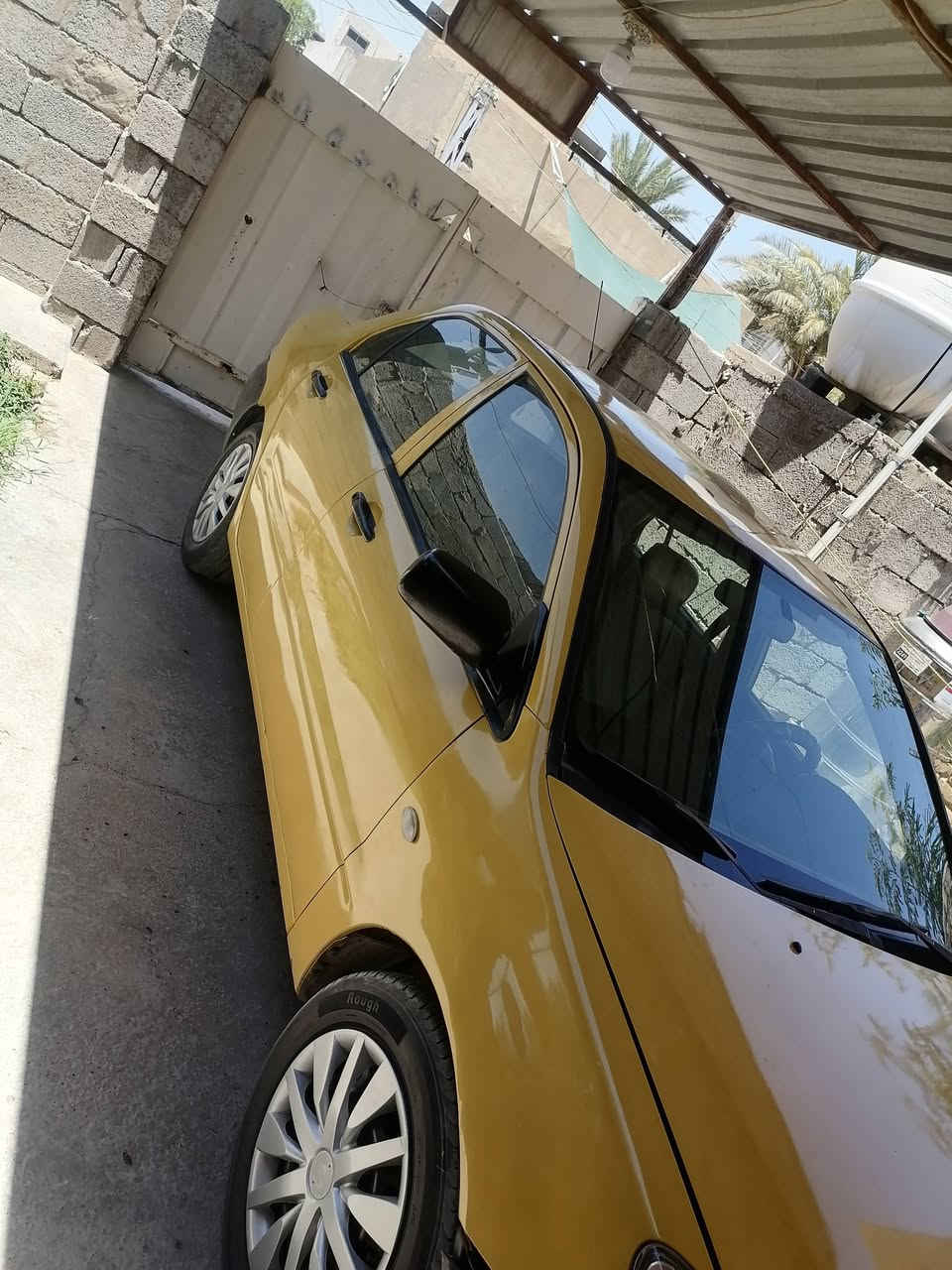 موديل ١٠ بيهه مبدل عكال رقم بغداد انكليزي مكان السياره ديالى بعقوبه *********** السعر ٥٣ بيع مستعجل
