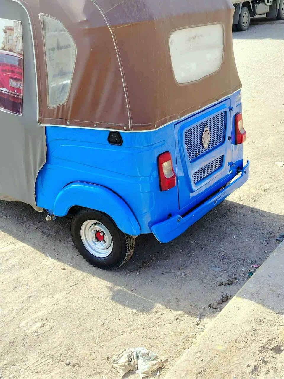 السلام عليكم تكتك للبيع 23شهر 12مضلع كفاله عامه اوراق سحب السعر ٥٦٠٠ ***********
