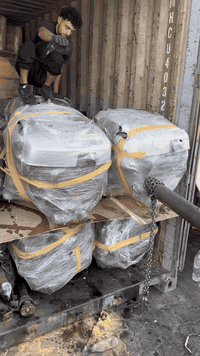 تم بعون الله شحن حاوية محركات كراون
ماجستا شاهينة ملكة 
مجمع زيد عاشور ***********  // ***********
النجف الأشرف حي الصناعي بلوك الثالث
