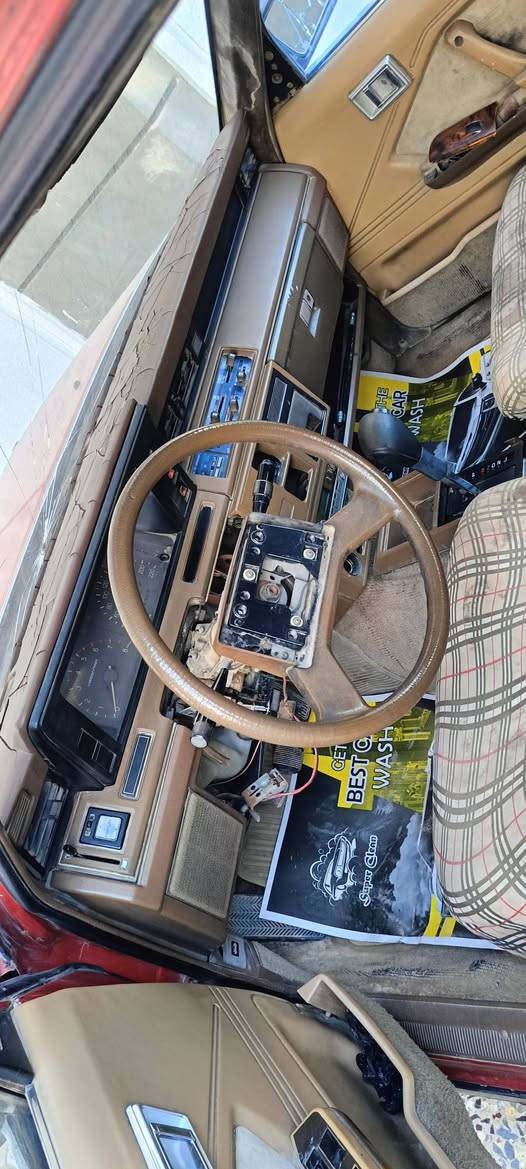 سلام عليكم سوبر 85 مكينه ونجي ممفتوحه وبحاله جيده 
سنويه بأسمنه شرط التحويل 
السعر 35 وبيهة مجال 
مكاني بغداد العبيدي 
 ***********
