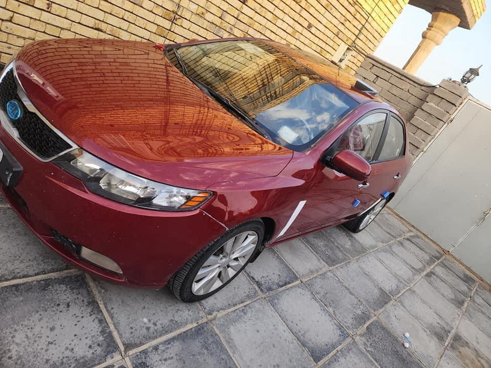 السلام عليكم كيا فورتي محرك 2.0
رقم بصرة بسمي رقم انكليزي جديد 

((سياره فول بصمه جلد كشنات تدفئه 

فتحه بالسقف  شاشه وكامره خلفيه مسجل بلوتوث اشاير بالمري ))

سياره جديده شرط محرك برغي مامفتوح كير ومكينه وتبريد  وتخم تاير كله ع شرط سياره جديده وحلوه 

مكان السياره ناصرية 

السعر 93 وبي مجال للشراي 

 ***********
