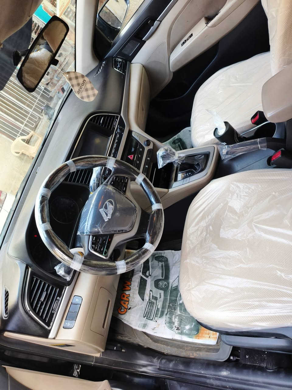 السلام عليكم النترا وارد أمريكي موديل2017
سيارة جديدة مال بيت محرك وكير خير من الله حداديه جديدة تخم تاير جديد سيارة نص فول رقم أربيل تحويل ثاني يوم باسمنه هزه جديدة مكان بغداد الشعب حي أور السعر 109 وبيه مجال بصيط حك الجيه رقم الهاتف ***********,,,,.....***********...الشراي يخابر ويدلل
