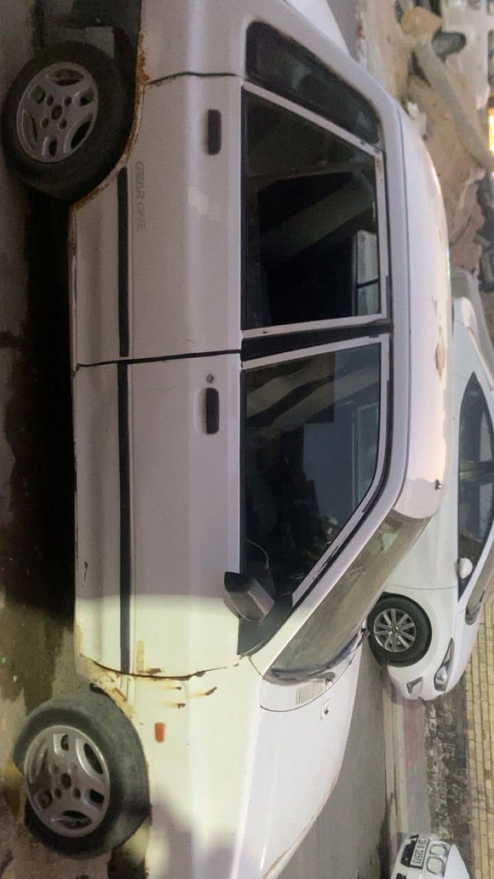 سلام عليكم سايبه موديل 2012للبيع سياره محركها دواخلها كله نظيف الحداديه جديده سعر 22ورقه وبيها مجال بصيط للستفسار التصال علا الرقم ***********
