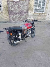سلام وعليكم دراجه كلك 400رقم 07761741987