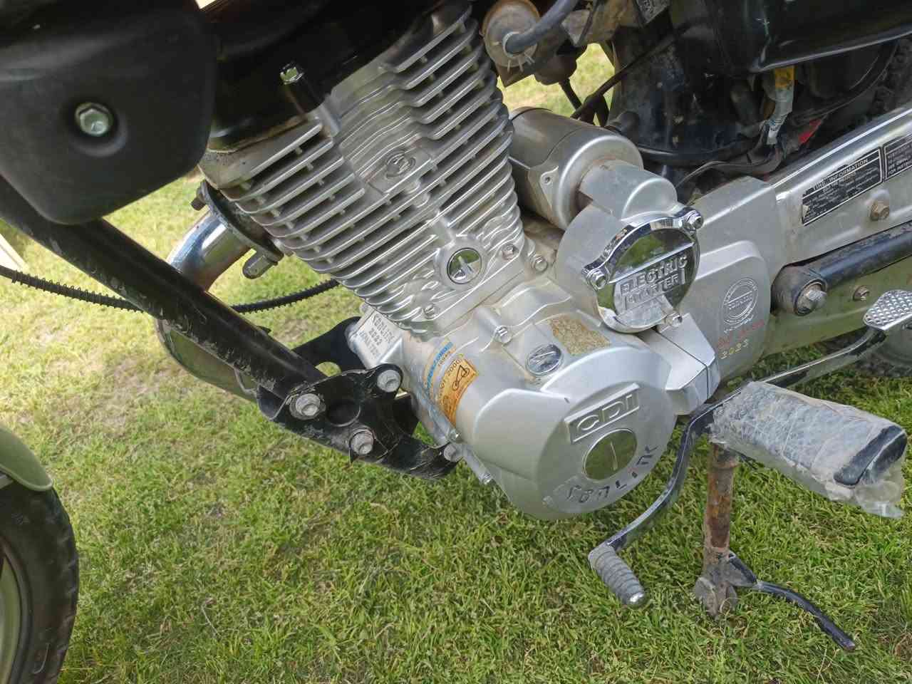 سفانه ٢٣ اوراق مكلف  بنشر
كاملة اوراق دبلات لايت 
مكينه ممفتوحة خرسة
مكانها صويرة شارع الكازينوات
السعر 525 بي مجال
رقم صاحبها 
‏‪***********‬‏
