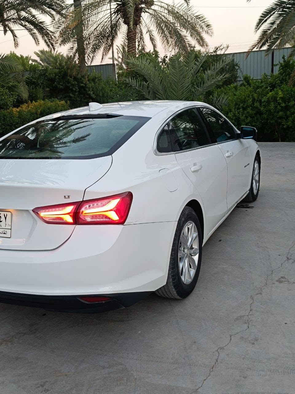السعر مناسب بلاش 
ماليبو 2020 
الفئة lt  نضيفة جداا 
السونار بالمنشور 

اللون ابيض المرغوب 
ماشي 79  الف 
المواصفات (بصمه تشغيل وابواب -تشغيل عن بعد- تحكم ستيرن ومثبت سرعة- لد امامي -بك لايت لدد- كشنات تدفئة 
قطعتين تبريد امامي وخلفي-شاشه تدعم كار بلي)

مكينة وكير برغي ممفتوح بيهن شرط الفحص 
استخدام نضيف وبانزين محسن فقط ودهن وكاله
الف دينار ما تصرف عليها 
مكان ديوانيه 
السعر 88 ومجال بسيط


**إذا كنت صاحب هذا الإعلان وتريد حذفه لأي سبب، رجاءا أرسل رسالة إلى الدعم الفني**