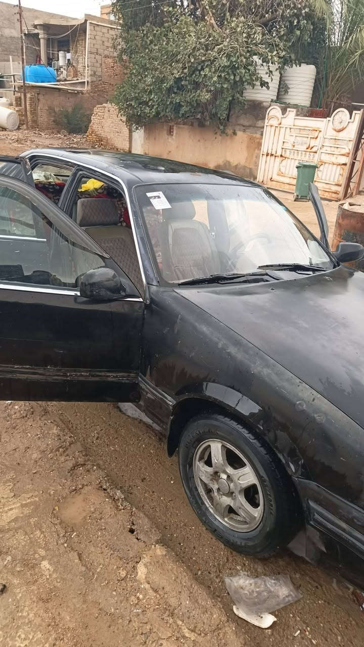 رقم بغداد نكليزي هزة جديدة مكينة خيط بخار 
تخم تاير جديد تدفة كل كهربائيات شغالة  الكشر شوف عينك السعر 22
***********
