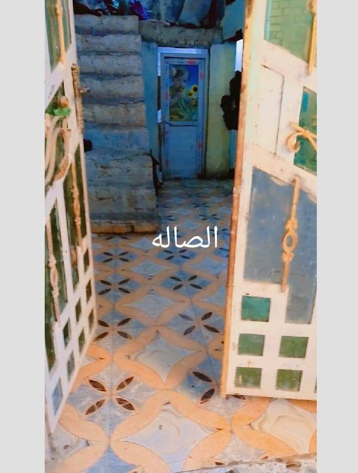 للبيع
بيت ١٠٠م خلفي

طابق واحد بناء نظيف عكاده

سعر ٩٥

يقع في صالحيه خلف قاهر الأسعار

تحتوي على غرفتين وصاله ومطبخ وصحيات داخليه وخارجيه واستقبال

***********
