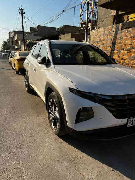 توكسان خليجي موديل 2024 
شركة باركود سياره ماشيه 24000 كيلو
بعدها ع وضع الشركة وكل نقص مابيها 
مكفوله ماعده الضربة الباب تاركهاع وضعها موضحة بالصور
