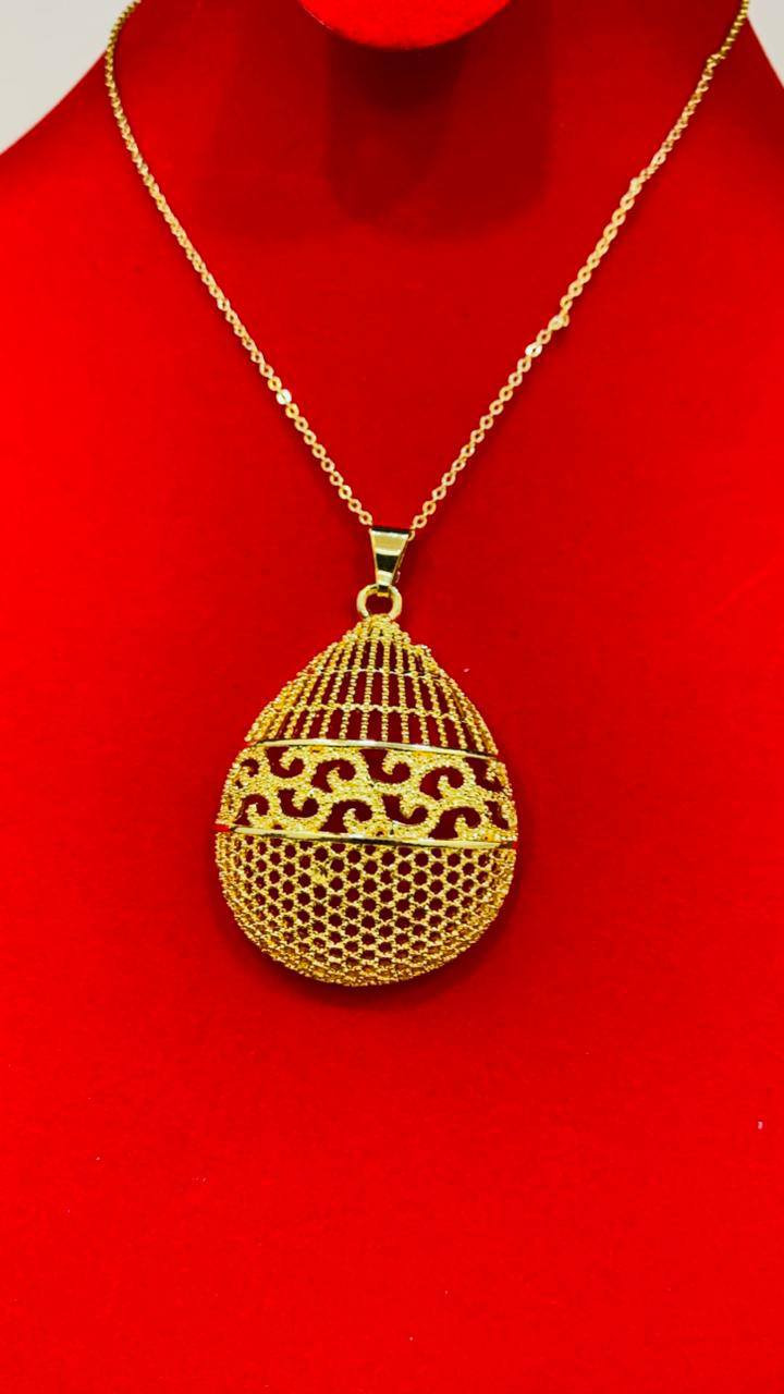 قلادة✨السعر✨ 5 الاف
توصيل مجاني داخل السماوة 
توصيل محافظات 3 الاف 
السماوة حي العزل ***********
