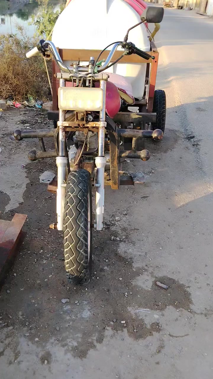 السلام عليكم ستوته للبيع كلك كلك السعر 350قفل مكاني سوق الشيوخ كرمه بني سعيد رقم ***********
