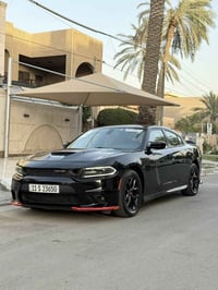 جارجر موديل 22 جيتي السياره جاهزه الف ما تصرف عليه ماشيه 80 الف حقيقي ...