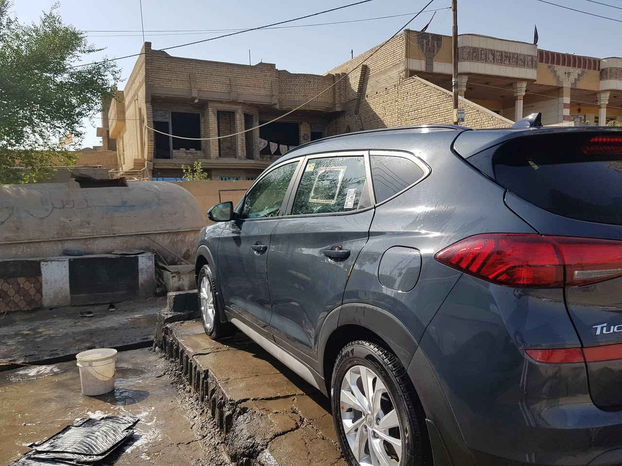 للبيع: هونداي توسان وارد  موديل 2020. . أوتوماتيك 6 نمر محرك  2000. السيارة بحالة جيدة
. السعر المطلوب: 179 
فول مواصفات بانوراما كامل السقف 
بصمه 
رادار 
مودات قيادة 
مانع انزلاق 
جلد  تدفئة كشنات 
 رقم السيارة أربيل باسمي بجم كبس 
مواصفات كثيرة . لونها نفطي قريب على الاسمنتي. حادثها: جاملوغ خلفي + تبديل باب خلفي. كلير جهة السايق في أمريكا. متواجد في بغداد. العبيدي  للتواصل: ***********
