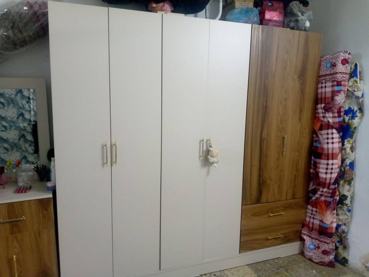 غرفه تركيه ٥ قطع نضيفه جدا السعر ٣٢٥ وبي مجال المكان الاعظميه


**إذا كنت صاحب هذا الإعلان وتريد حذفه لأي سبب، رجاءا أرسل رسالة إلى الدعم الفني**