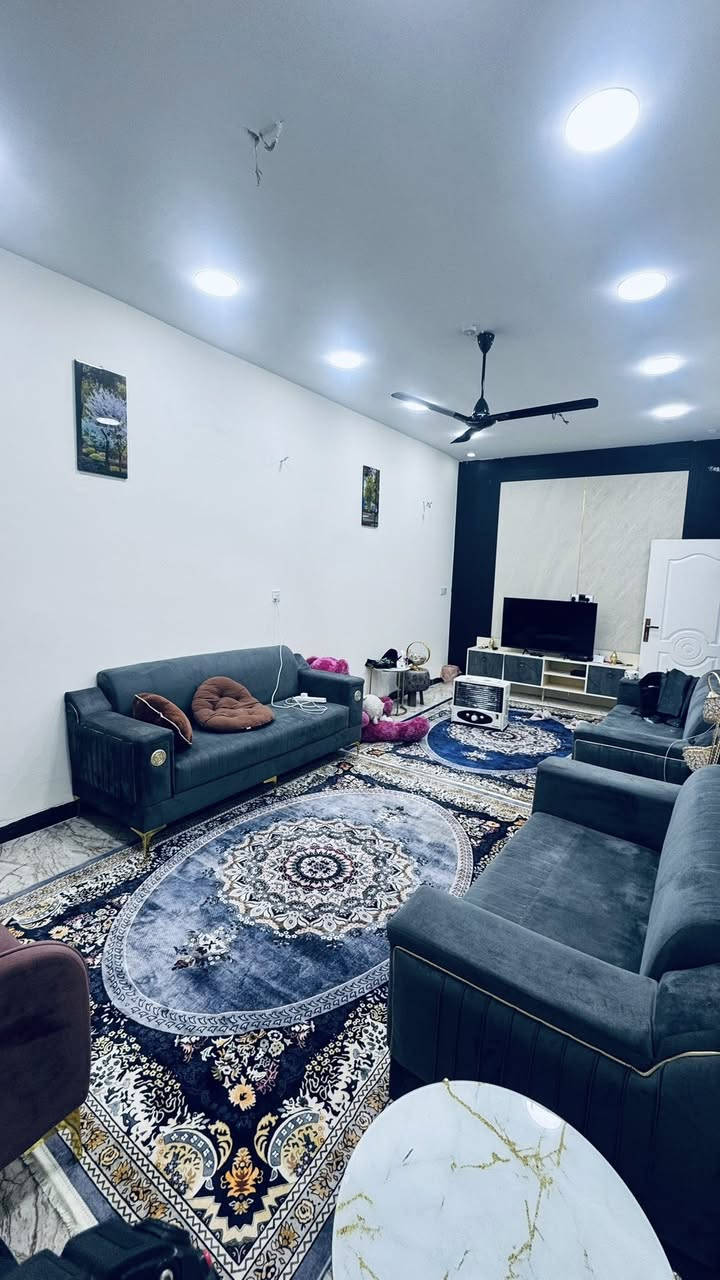 يوجد بيت مساحه 100 متر للبيع في منطقه كفائات السيديه بناء 2020
يحتوي على غرفه نوم + صاله + مطبخ + حمام 
الطابق 2 / غرفتين + حمام 

الاستفسار مع صاحب الدار / ***********
