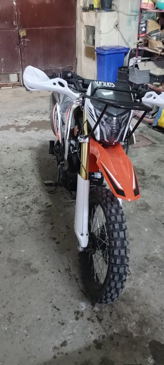 اعيد النشر بسبب الوعد الكاذبه سلام عليكم دراجه قفاز سونك مديل 25 الدراجه ماشيه أقل لالف زيرو بمعني الكلمه بدون ارقام بدون اوراق بيها اوراق مال شركه فقط منفيست ومكاتبه سعرها 1350قفل مكينه 200cc ***********مكانها بغداد بل دروه
