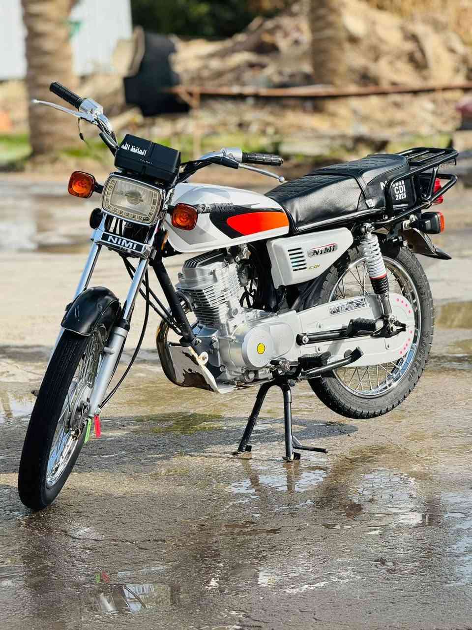 للبيع 25 اوراق سكنر مانقصها ايشي مكاني محاويل صباغيه مجاور مركز الناحيه 675 وبيها مجال ***********
