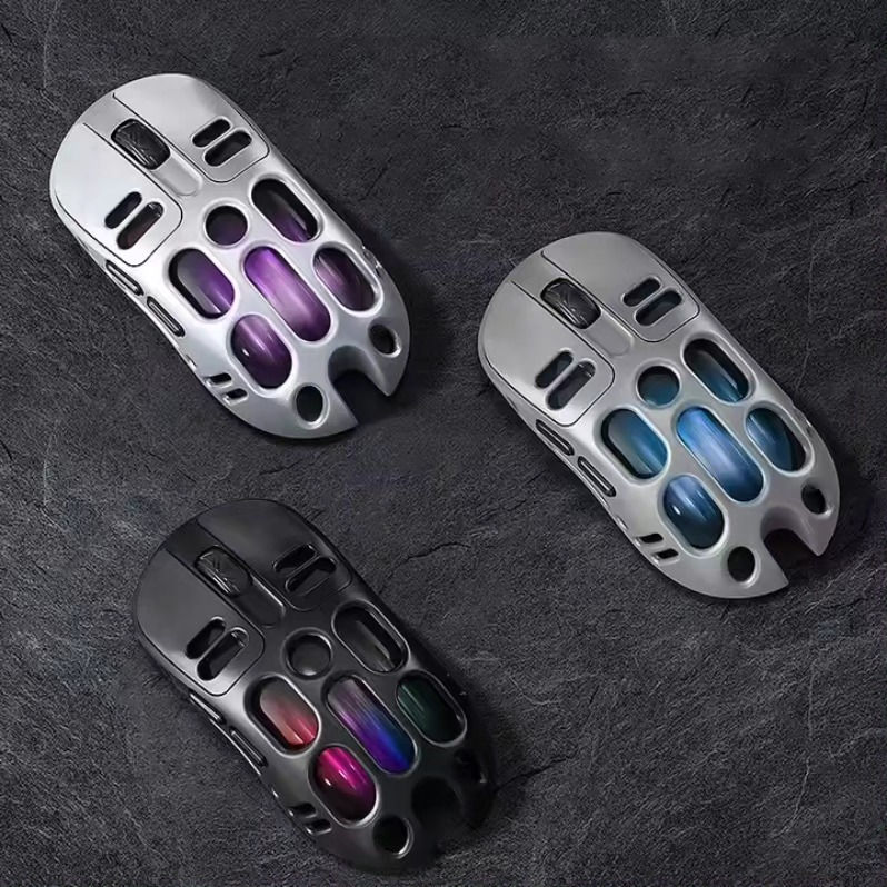 جمال الماوس بعصر حديث
ماوس FOREV FVS220 يجمع بين الأناقة، الدقة، والتصميم العصري
ليمنحك أداءً ثابتاً وشكلاً يليق بإعداداتك.
✨ إضاءة RGB عصرية
✨ تصميم مريح ولمسة احترافية
✨ استجابة عالية وثبات ممتاز
💰 السعر فقط: 30 ألف
📍 Cronus Zen Iraq
📞 ***********
FOREV FVS220… حين يلتقي الجمال مع الأداء.
