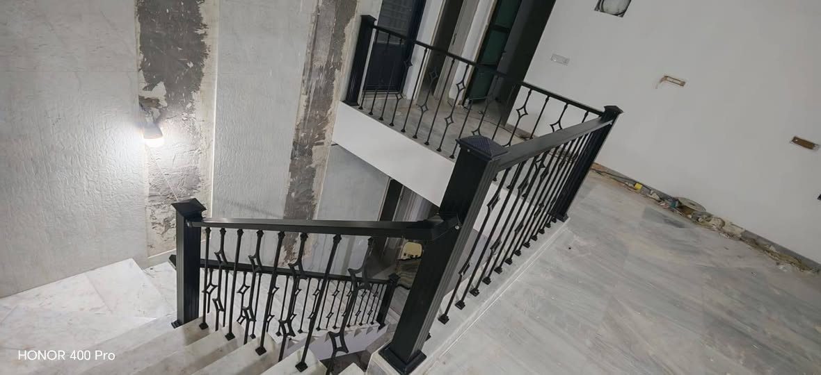 🌹 نيـــــــزكــــــ بــــغــــداد 🌹
 للمـحجـرات المـلكيـة والـزجاج المـقسى للالمنيوم والمـحجـرات التركيـه : 

لعمل وتركيب كافة المحجرات الجام والانواع الاخرى.. 
يسرنا ان نعرض لكم منتجاتنا من المحجرات الألمنيوم والجام المقسى 10 ملم مسكرت ضد الكسر المميز بتصميماته الجذابة والفريدة وبأنسب الأسعار.

#كوادرنا تحت أشراف👷مهندسين مختصين في مجال الألمنيوم والجام المقسى وذو خبرة لا تقل عن 20 سنه

🔥محجر cnc حديد الارتفاع 1 متر 🔥

قبضه دائري او مربع الاسود
$ سعر المتر 70 الف
$سعر الدنكه 70 الف
#ملاحضة؛؛؛ 🔥ضمان محل 100٪🔥

#اعمالنا كافه المحافضات الحبيبة
#فقط تنضاف كروه على ابو البيت
#وللاستفسار بأمكانكم التواصل معنا  على
#الهاتف *********** ☎️☎️
#الهاتف *********** ☎️☎️
#الواتساب *********** 
#عنوان حي اور تقاطع الفلسطيني بتجاه نادي النفط📌
