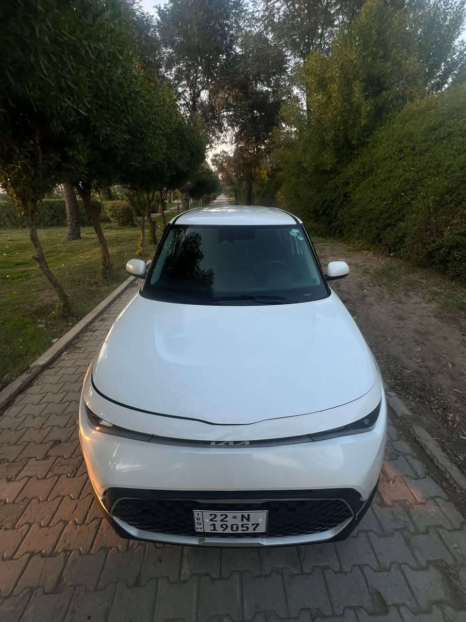 يا الله
كيا سول 2023 لون أبيض 
حادث سطحي بدون دواخل

محرك 2000 دوش 
عداد مشي 51 الف 

مواصفات 
رادارات 
شاشه اعطال 
عدادات الكترونيه 
شاشه حجم كبير تدعم خرائط 
كامره خلفية 
ويل كب 
فول تحكم ستيرن 
قياده ذاتيه 
اوتو ستوب تلقائي لمنع تصادم 
وبعد هواي مواصفات المعروفه 

حادث سياره بنيد صبغ وجاملغ بارد بسيط 
بدون دواخل سياره جاهزة ونضيفه 

عنوان كاظمية جكوك 
سعر 157 
استفسار ***********
