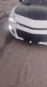 سلام عليكم 

كمارو 2015 محدث فقط البجم 
رقم صاحبها ***********
اني مكلف بالنشر
