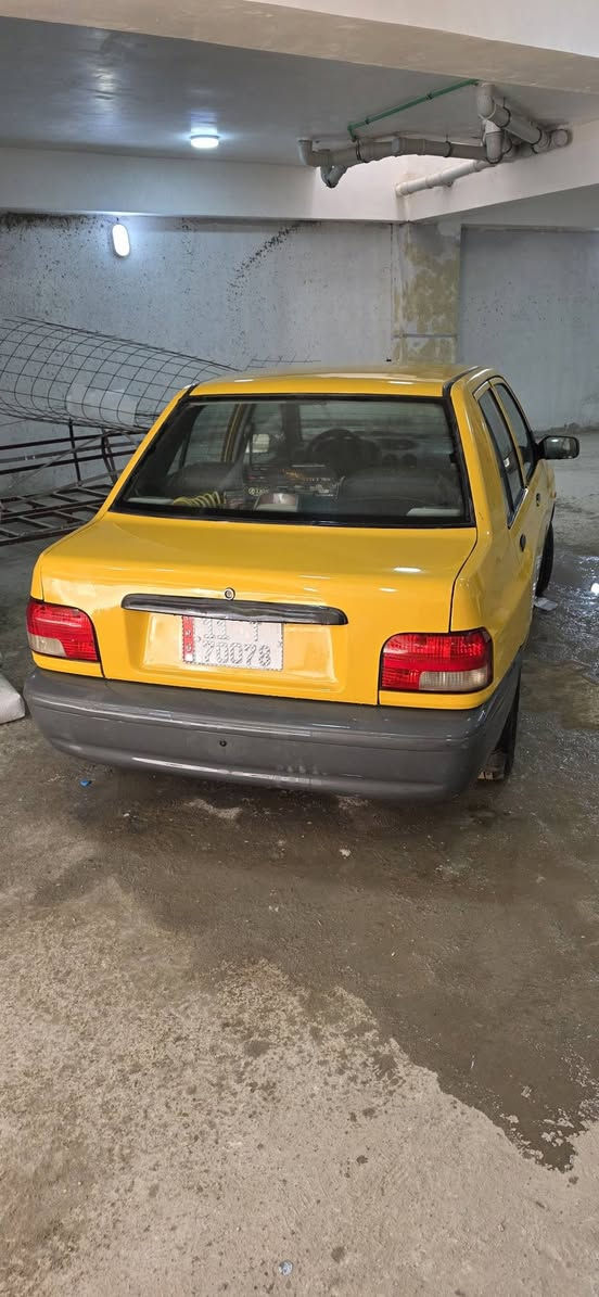 السلام عليكم سايبه 2022
سياره جاهزه خير من الله 
مكينه ما مفتوحه عل بلاد 
ماشيه ٨٠ الف 
بيها طخه بل باب الي،وره السايق موضحه بل صور 
والجاملغ الامامي الخشم مالته 
كامره وشاشه 
الرقم الجديد 
هيئه وغرامات صفر 
باتري جديد 
بلكات وادامه صيفيه جديده 
فيت بم قاعده اصليه جديده 
لان سويتلها ادامه صيفيه 
بسمي السياره  مو ب اسم احد لاخ وابيع شرط التحويل 
نواقص  السياره 
١ مشط ستيرن بس الصفحه الي عكس السايق تنكط شي قليل 
٢ تبريد بي ليك شغال كمبريسر وكلشي ما بي بي ليك من يم البواري البره 
٣ تايرات نص عمر 
مكاني الامين الثانيه 
***********
***********
السعر ٥٠ ورقه
