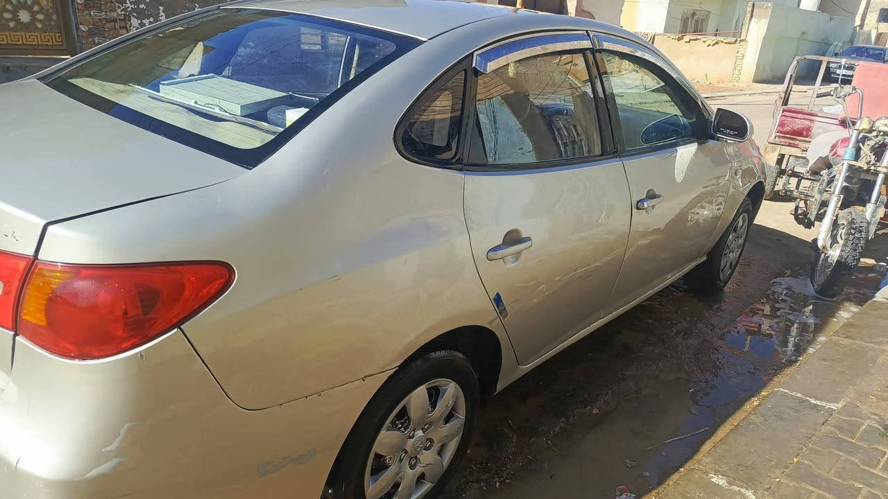 السلام عليكم سياره افانتي محرك 1600 خليجي سعره 75بيه مجال ***********
