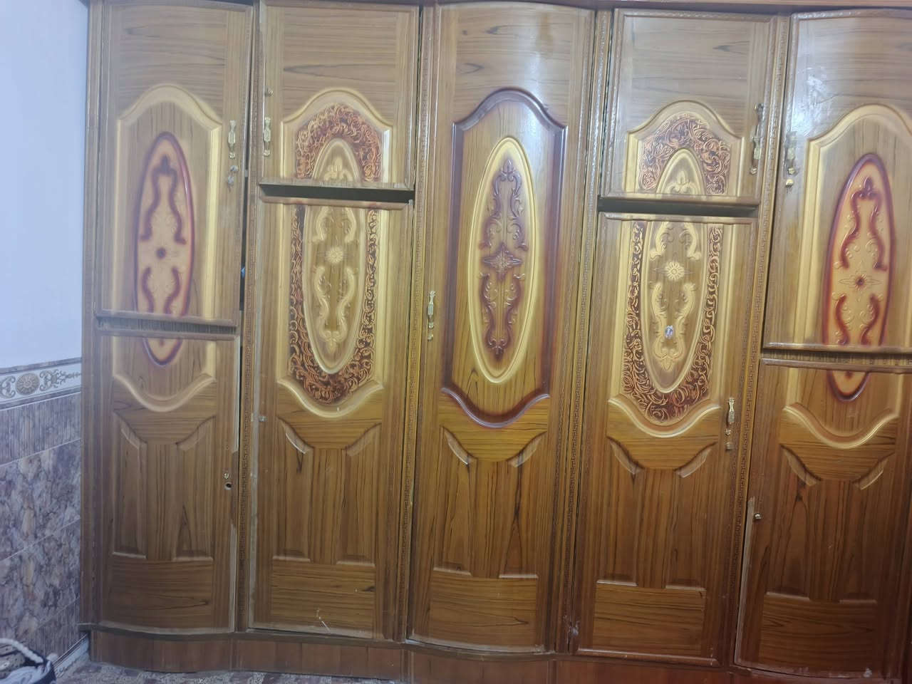 غرفه تسگام من الدرجه الثانيه عوزها نجار يضبها ويرتبها كنتور ملحق خمس ابواب مقسم +زاويه ولبقيه بلصور  األسعر  500//المكان الضباط الثانيه خلف شارع عشرين


**إذا كنت صاحب هذا الإعلان وتريد حذفه لأي سبب، رجاءا أرسل رسالة إلى الدعم الفني**