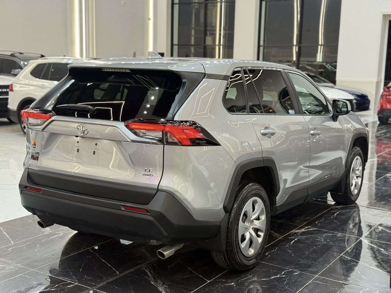 𝟐𝟎𝟐𝟓 𝐓𝐎𝐘𝐎𝐓𝐀 𝐑𝐀𝐕𝟒-𝐋𝐄 𝐀𝐖𝐃

تويوتا راف4 (LE AWD) موديل : 2025

السعر : 210$

اللوان : سلفر 

عداد المسافة : 5000 الف 

حجم المحرك : 2.5L ( 4,سلندر )

ملاحظة السيارة : فقط جاملغ صبغ باب تبديل بيلادي 
مكان صغير PDR
✅ كافة الايرباكات سليمة %100 ✅

المواصفات  : 𝐋𝐄 𝐀𝐖𝐃

دةبل اكسل : 𝐀𝐖𝐃
كيـــج الكتـــرونـــي 
شـــاشـــە كبـــير
کـــاميـــرا
كشنات هيتر
تبريد لمس
تبريد مركزي
 تحكمات استيرن
هاند بريك بصمة
اوتو هولد : 𝐀𝐔𝐓𝐎 𝐇𝐎𝐋𝐃 
اوتو ستارات : 𝐀𝐔𝐓𝐎 𝐒𝐓𝐀𝐑𝐃
اوتو ستوب : 𝐀𝐔𝐓𝐎 𝐒𝐓𝐎𝐏
رادار امامي (تحديد مسار)
‏‎رادار جانبي (نقاط عمياء)
‏‎رادار خلفي (التحذير من الاصطدام)
حساسات خلفي
نظام : 𝐄𝐂𝐎
نظام : 𝐍𝐎𝐑𝐌𝐀𝐋
نظام : 𝐒𝐏𝐎𝐑𝐓
نظام  : 𝐒𝐍𝐎𝐖 𝐎𝐍/𝐎𝐅𝐅
نظام  : 𝐌𝐔𝐃 & 𝐒𝐀𝐍𝐃
نظام : 𝐑𝐎𝐂𝐊 & 𝐃𝐈𝐑𝐓
مانع انزلاق+𝐀𝐁𝐒
لايتات 𝐋𝐄𝐃 ليد عدسة زينون بيلادي
بلاجكتور 𝐋𝐄𝐃 ليد بلادي
بكلايتات 𝐋𝐄𝐃 لید بيلادي
ويل كروم

‏‎تفاصيل اكثر الاتصال علی ارقام التاليه  ‏

WhatsApp ☎️ ***********

WhatsApp ☎️ ***********

عنوان📍اربيل فرع ناقلات

معرض كاليفورنيا كارس CALIFORNIA Cars
