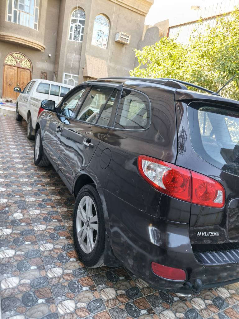 السلام عليكم… للبيع او المراوس سنتافي 2009 خليجي فول مواصفات. 7راكب. 6سلندر 2700 كشنات جلد بلاد ومغلفهن جلد رقم اربيل الجديد بيهه حزام اثر جراد. .*********** السعر 118وبيهه مجال
