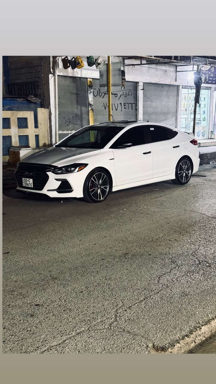 السلام عليكم 
النترا 2018 
ماشيه 112
ضرر اب امريكا داير  وراء تعديل بي دي ار بلعراق بيدي انطخت باب وراء صبغ شبرين فقط بدون دواخل 
مكينه قبغ ولفات فقط مفتوح
مواصفات فول سبورت
هزه وسنويه جديد
كوبون بانزين
السعر 152 بيها مجال بسيط
***********
***********
