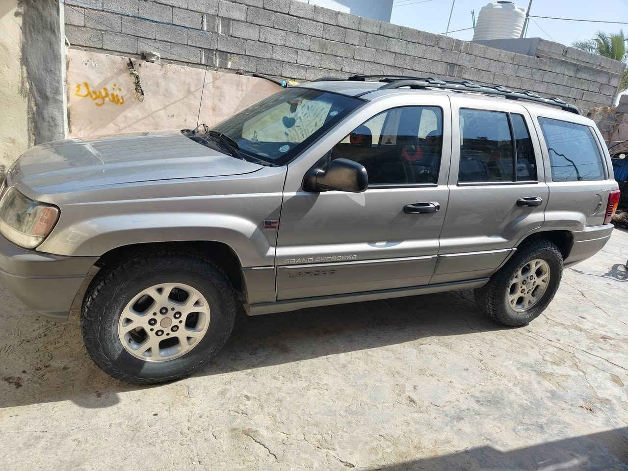 السلام عليكم
للجنايه فقط الي يدور بلاديه 
بدون قطره صبغ بدون أي حادث ع وضع الشركه 
نظيفه داخل أنظف من الخارج رقم الماني جديد سنويه جديده لحد 31 بسمي شرط تحويل 87 أو بيها مجال


**إذا كنت صاحب هذا الإعلان وتريد حذفه لأي سبب، رجاءا أرسل رسالة إلى الدعم الفني**