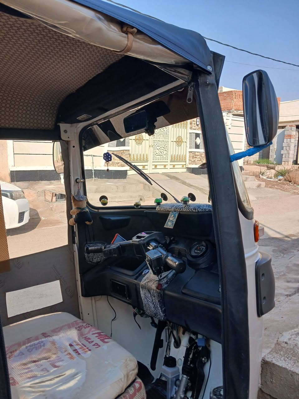 السلام عليكم تكتك للبيع موديل ٢١التكتك جديده خير من الله محرك مكفول لا تنقيص لا تبخير كشر لا معجون ولا صبغ مكان الخالص ***********. سعرها ٧ ونص وبيها مجال
