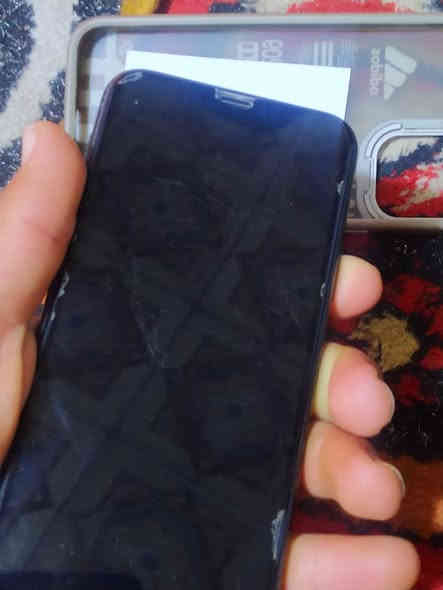 السلام عليكم اخوان جهاز ايفون 11برو حجم الزغير جهاز بطاريه74جهاز حلو ماشالله شحن ما يصرف ابد فقط ضهر مكسور  السعر300بي مجال حك الجيه المكان بصره زبير***********
